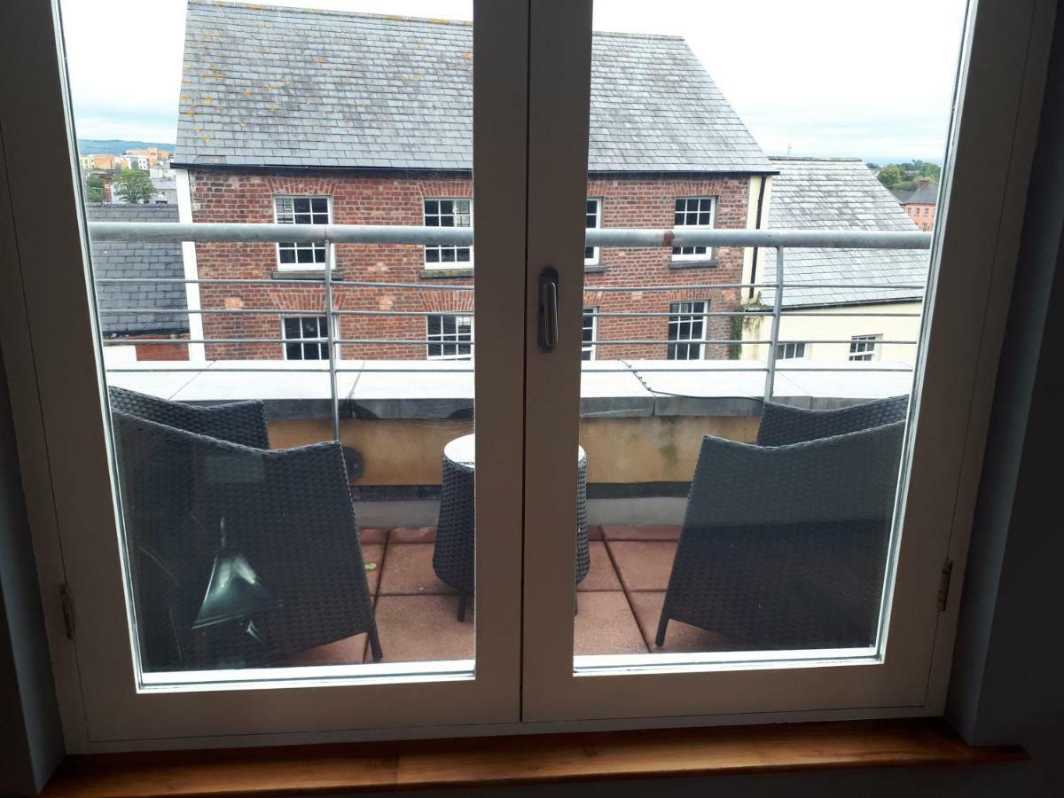 Luxurious Penthouse Apartment 1 , City Centre Kilkenny Exterior foto